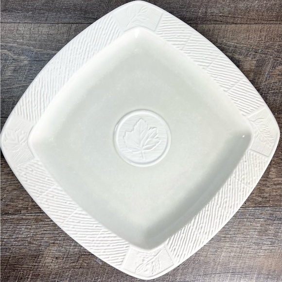 Pfaltzgraff SIERRA LEAF IVORY WHITE 13 3/4" SQUARE PLATTER PLATE - Picture 9 of 9